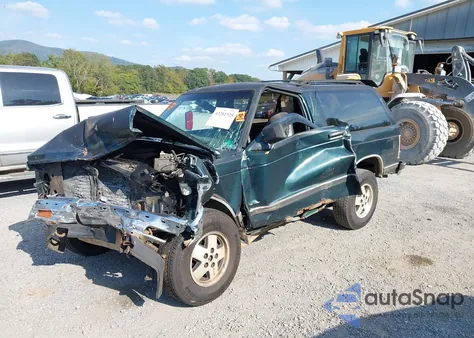 1992 Chevrolet Blazer S10 из США, поврежденный, VIN 1GNCT18Z1N0142627